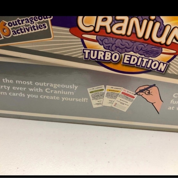 Cranium Turbo Edition 16 outrageous activities Board Game - Picture 7 of 9